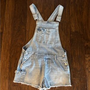 Wallflower Women’s Light Denim Overall Shorts